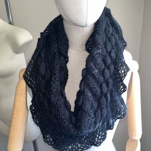 Black infinity scarf